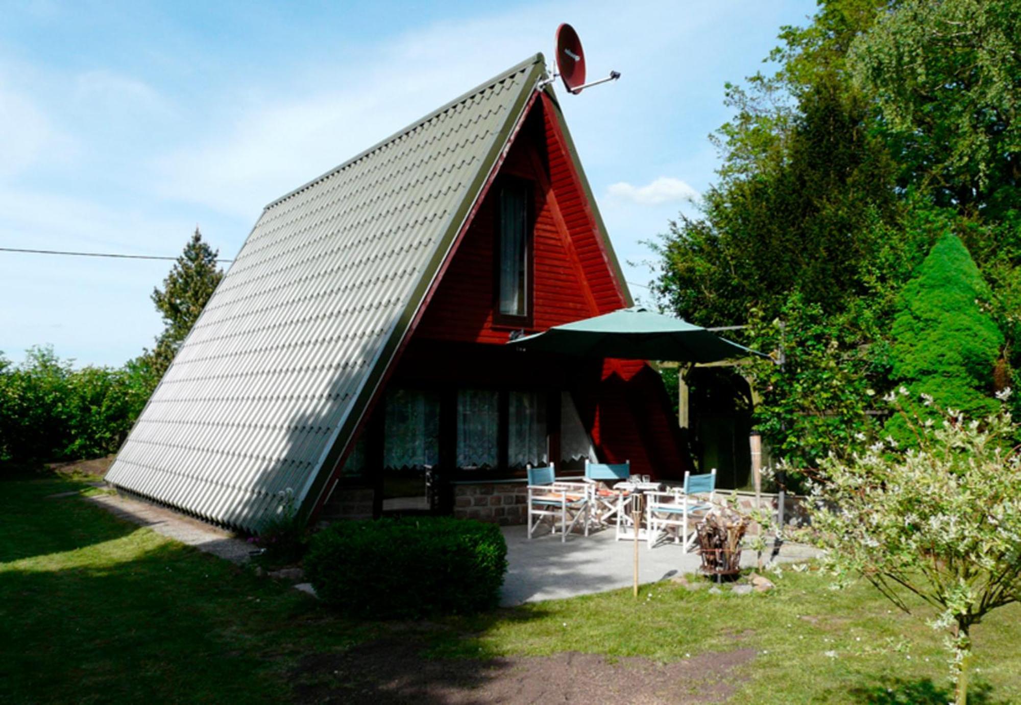 Ferienhaus Am See Perlin Exteriör bild